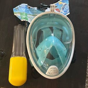 Snorkel mask with mount for GoPro